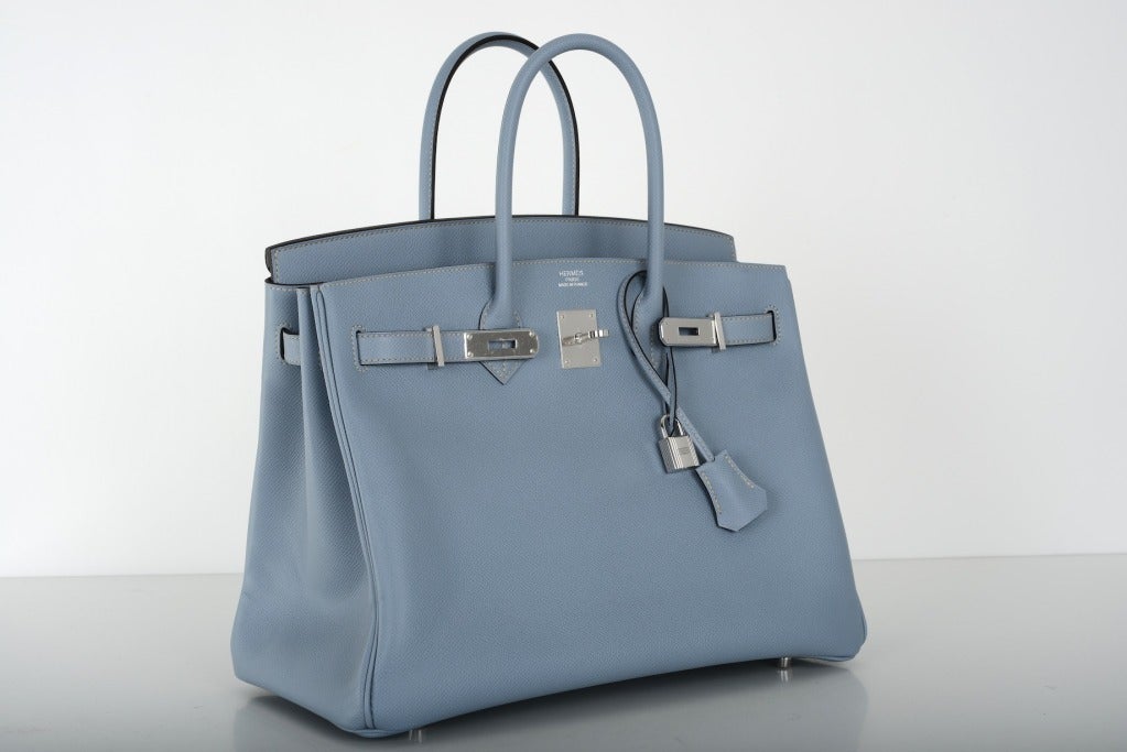 Lovely New Color Hermes Birkin Bag 35cm Blue Lin Bleu Lin Epsom

As always, another one of my fab finds, Hermes 35cm Birkin in beautiful NEW color BLEU LIN 35CM, EPSOM leather with PALLADIUM HARDWARE you will absolutely love this new fresh