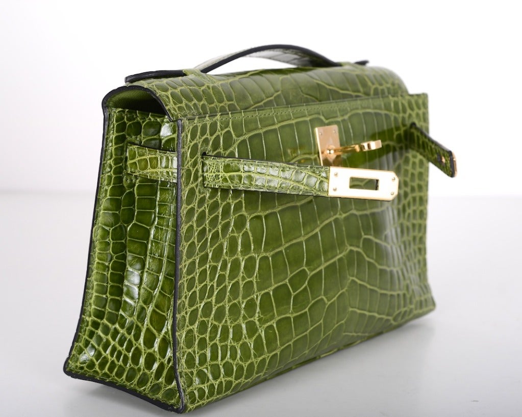 HERMES KELLY Pochette Handbag * Vert Benghal * Crocodile * Gold Hardware * 2