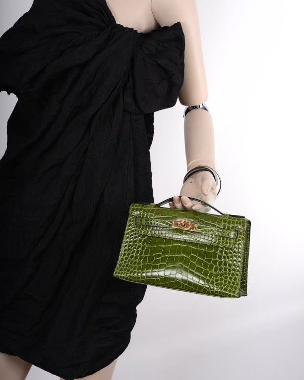 HERMES KELLY Pochette Handbag * Vert Benghal * Crocodile * Gold Hardware * 4