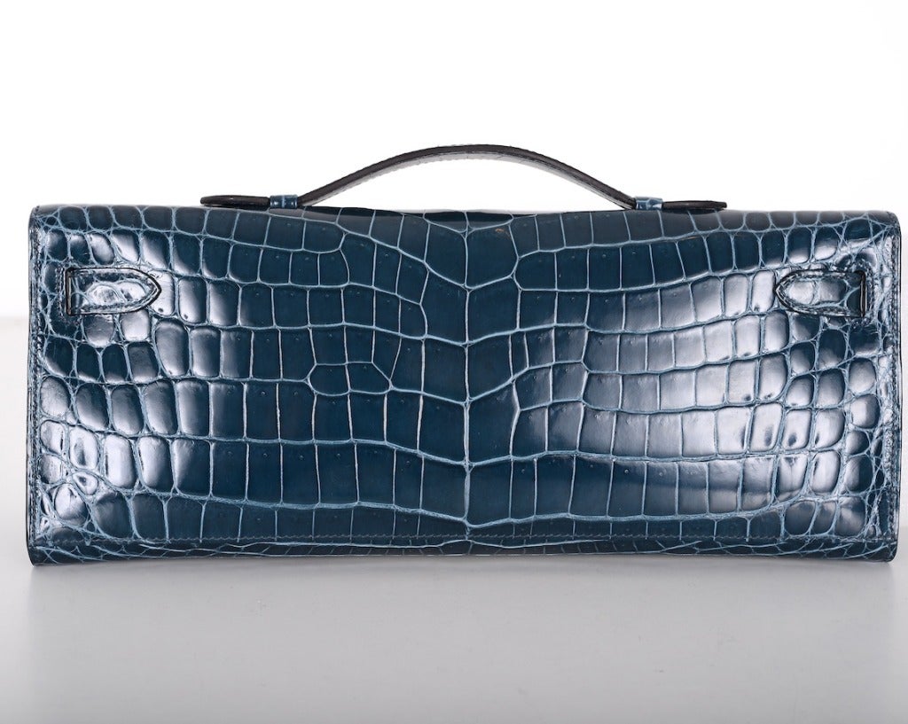 HERMES KELLY Blue Tempete Crocodile Bag KELLY CUT CLUTCH POCHETTE In New Condition In NYC Tri-State/Miami, NY