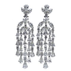 Magnificent Combination of Fancy Diamonds 10