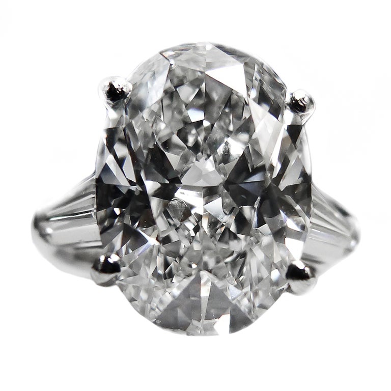 Magnificent Eight Carat Diamond Ring