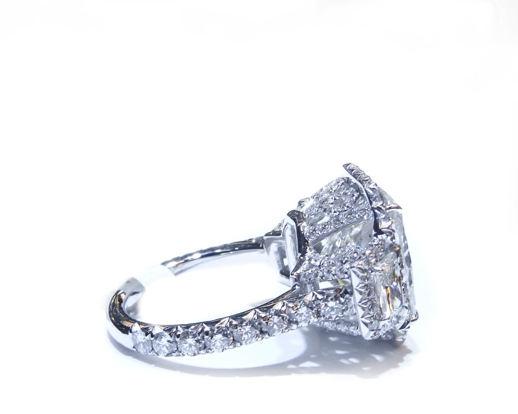 Remarkable 10.02 Radiant Cut GIA, Diamond Ring. In New Condition In New York, NY