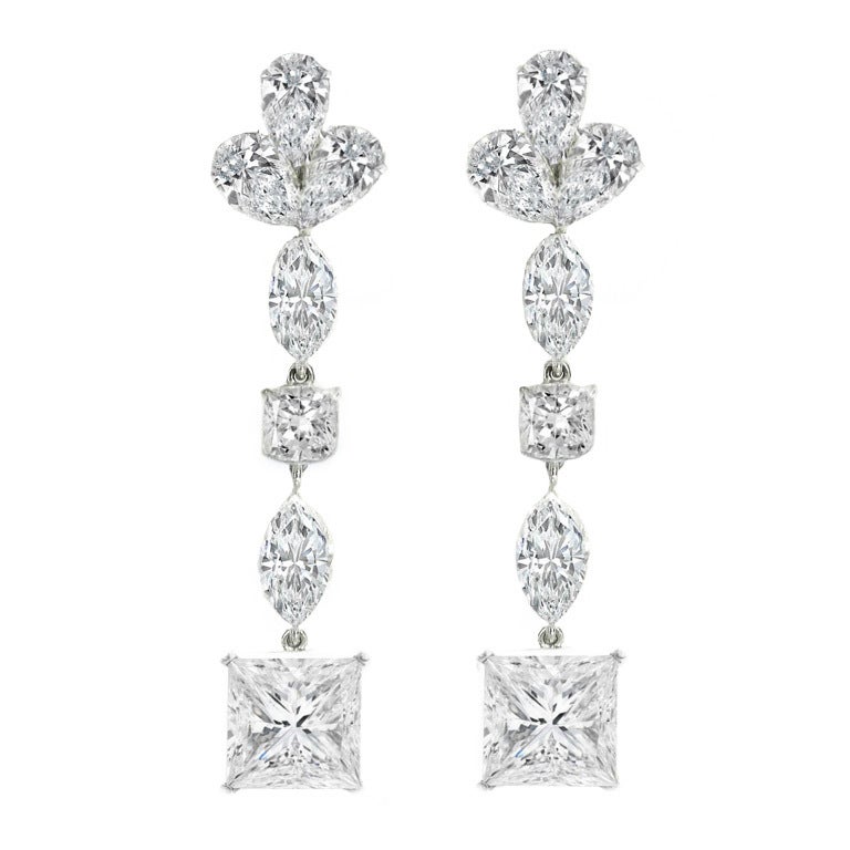 Spectaculaire boucles d'oreilles en diamants certifiés GIA de 24,32 carats en vente