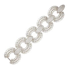 Magnificent Diamond Link Bracelet in White Gold 10