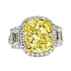 Canary Yellow 5.01 Carat Fancy Yellow Diamond Ring