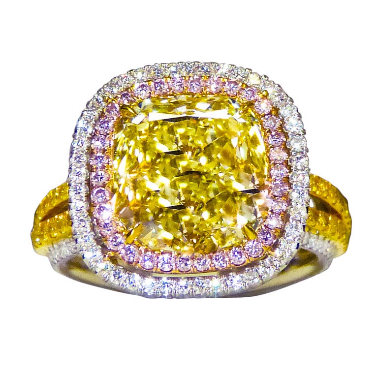 Fancy Light Yellow Diamond Ring