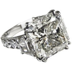 Magnificent 10.08 Radiant Cut Diamond Ring 1