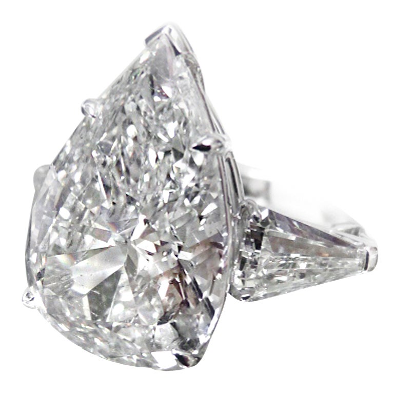 Stunning Pear-Shaped Diamond Ring 8.33 Carats GIA