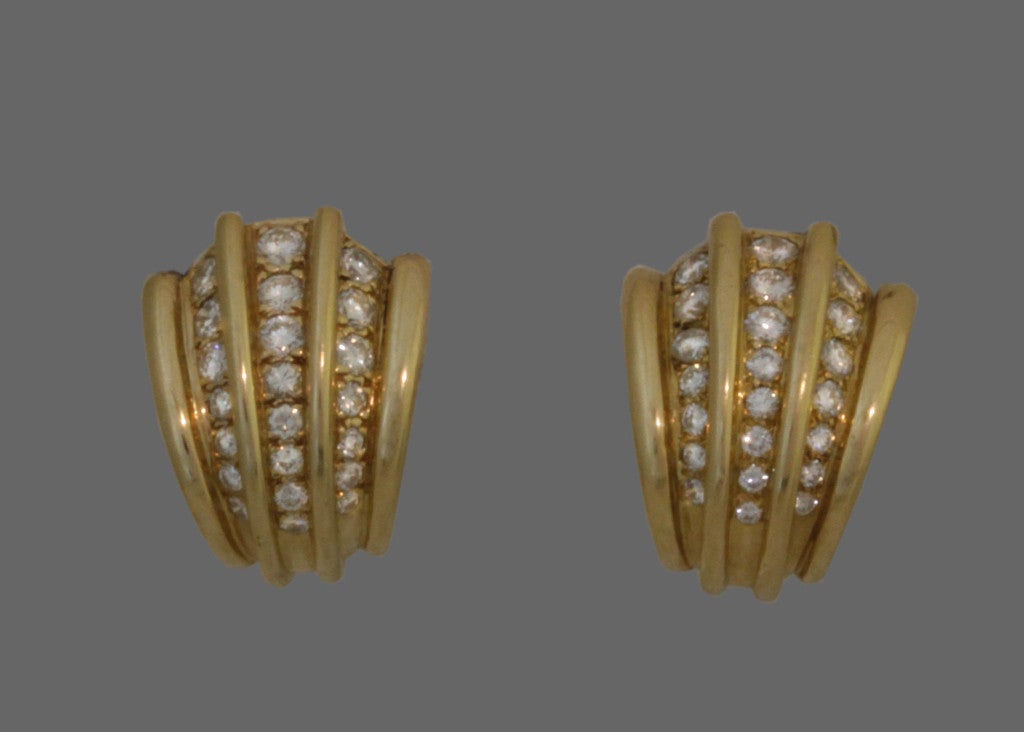 Women's Van Cleef & Arpels Interchangeable  Gold & Diamond Earrings For Sale