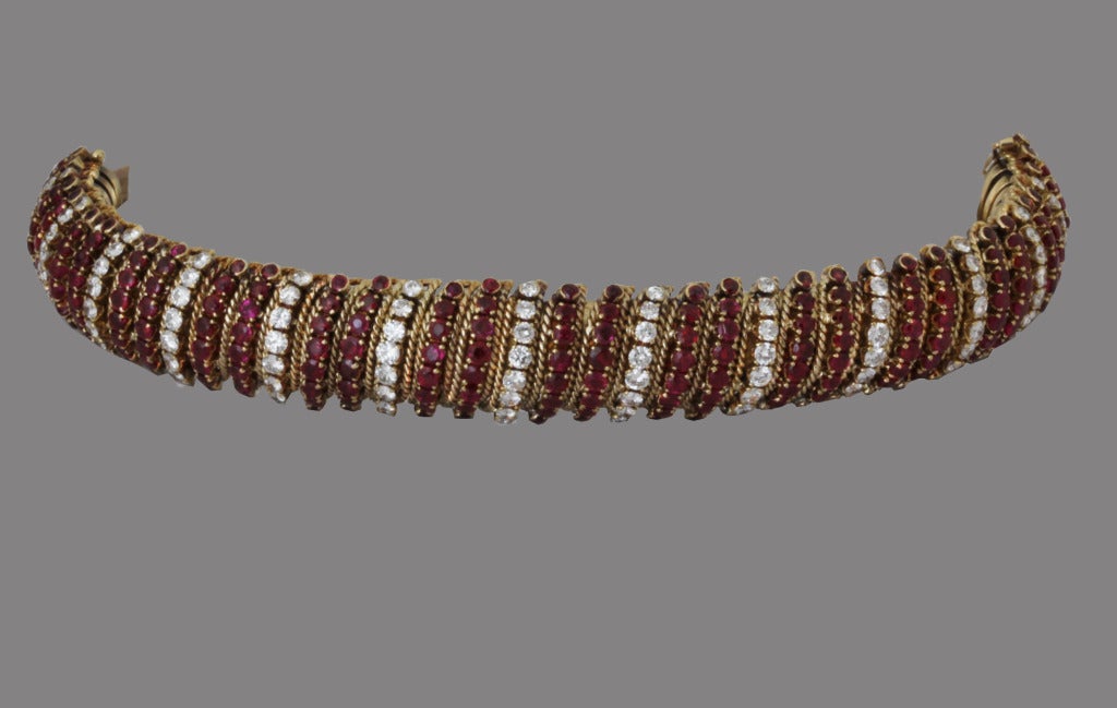 Magnificent Van Cleef & Arpels Ruby and Diamond Gold Bracelet