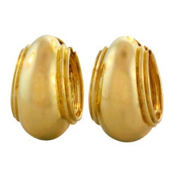Retro Tiffany & Co. Paloma Picasso Gold Hoop Earrings