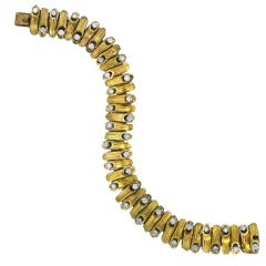 VAN CLEEF & ARPELS Chic Gold and Diamond Bracelet