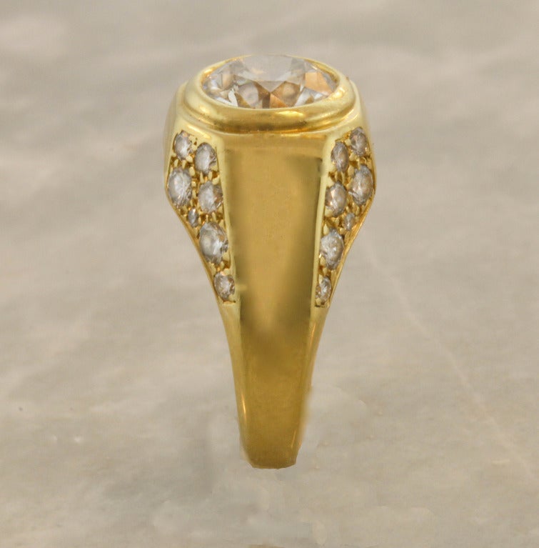 BULGARI Diamond Dome Yellow Gold Ring In Excellent Condition For Sale In Southampton, NY