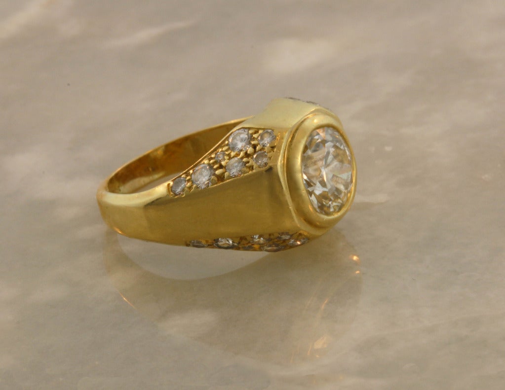 Women's BULGARI Diamond Dome Yellow Gold Ring For Sale