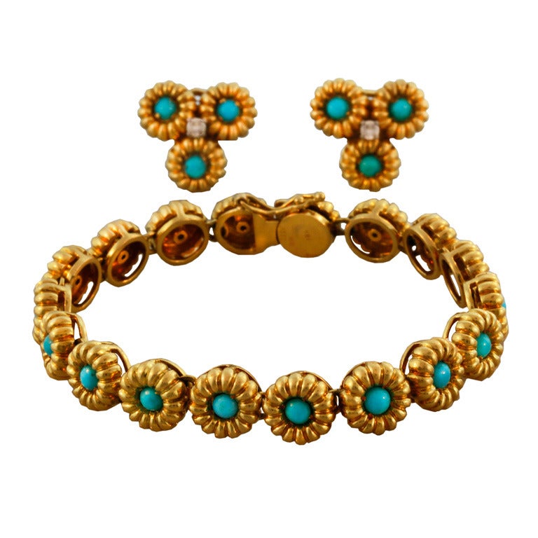 CARTIER Turquoise Gold Bracelet and Earrings For Sale