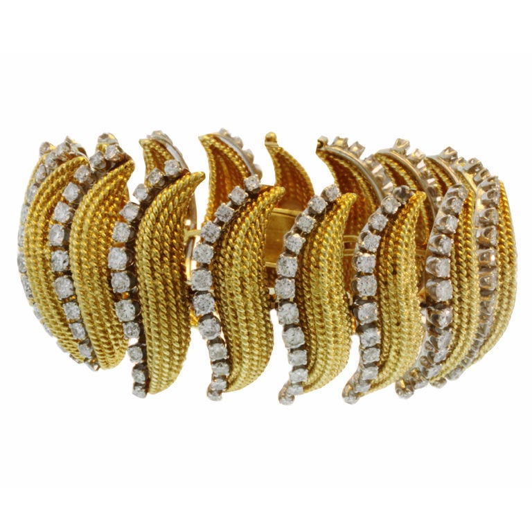 50
s-era Diamond and Gold Rope-Design Bracelet For Sale