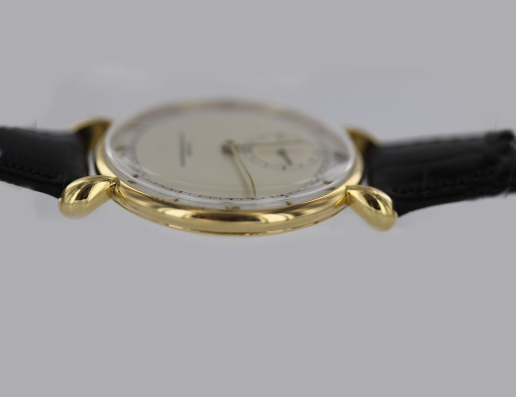 VACHERON & CONSTANTIN Mid Century Gold Wristwatch For Sale 1