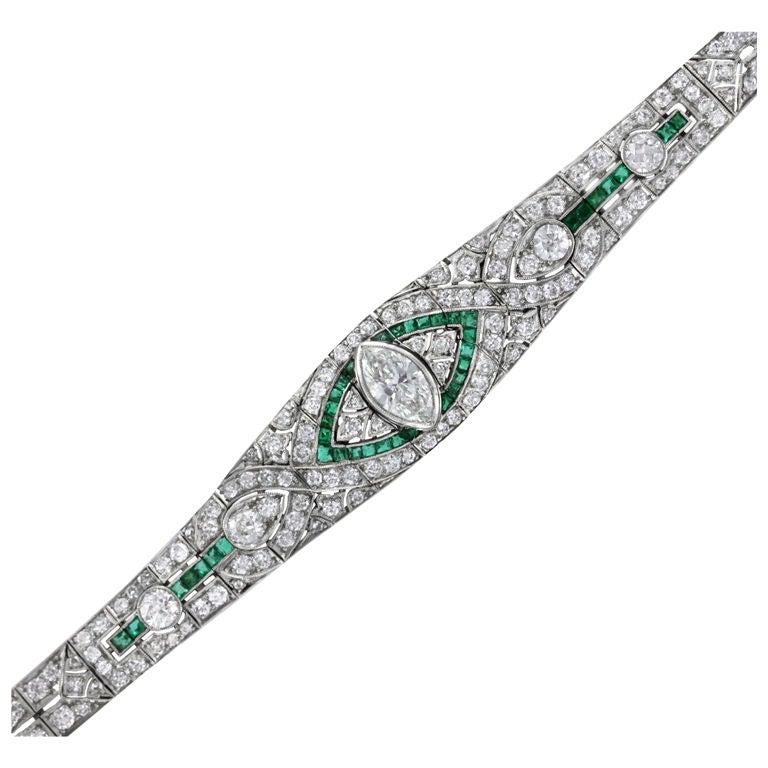 Art Deco Diamond and Emerald Geometric Bracelet For Sale at 1stDibs