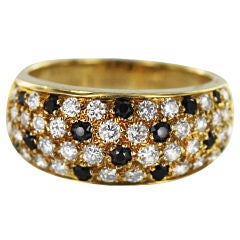 VAN CLEEF 
ARPELS Gold Diamond and Onyx Ring