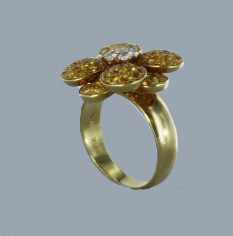 VAN CLEEF & ARPELS Golden Sapphire and Diamond Ring