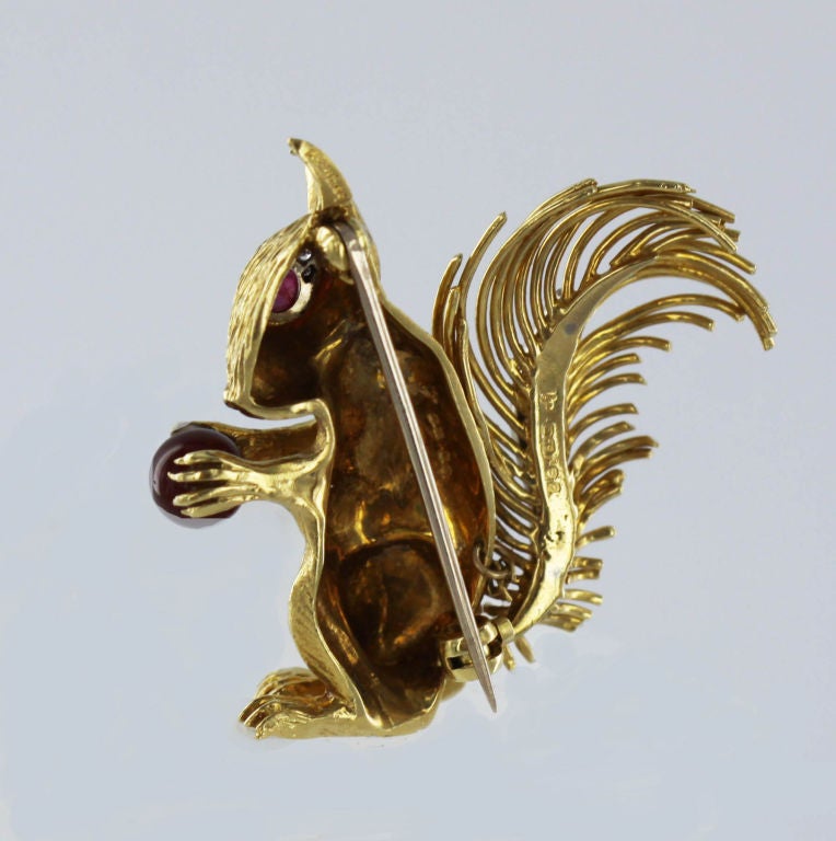 Women's KUTCHINSKY Diamond Ruby and Gold Squirrel Brooch For Sale