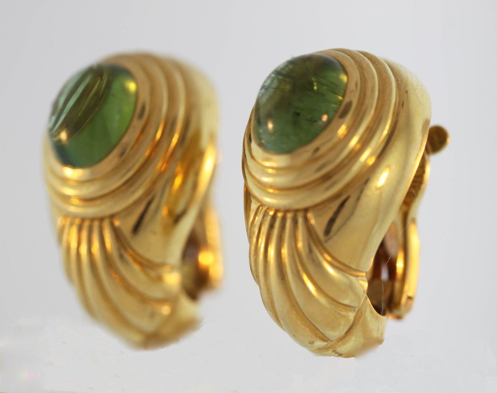 BOUCHERON Cabochon Peridot Gold Clip Earrings