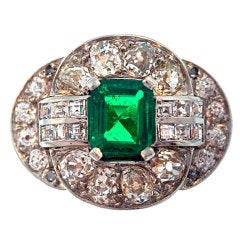 MELLERIO Paris Bold Retro Emerald Diamond Ring