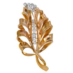 BOUCHERON Fabulous Forties Gold & Diamond Leaf Pin