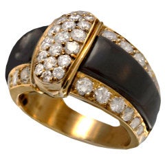 VAN CLEEF & ARPELS  Onyx and Diamond Gold Ring