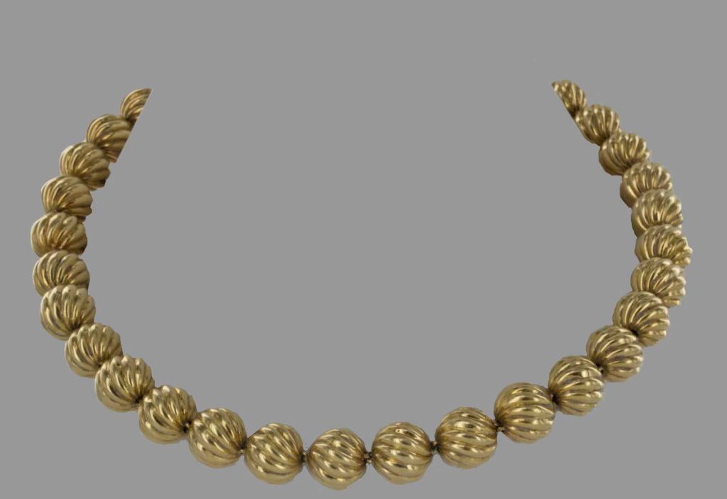 TIFFANY & CO. Fluted Solid Gold Ball Necklace