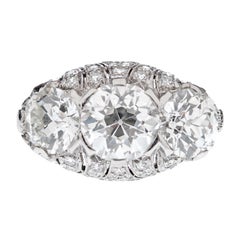 Antique Art Deco Three-Stone Diamond 
Platinum Handmade Ring