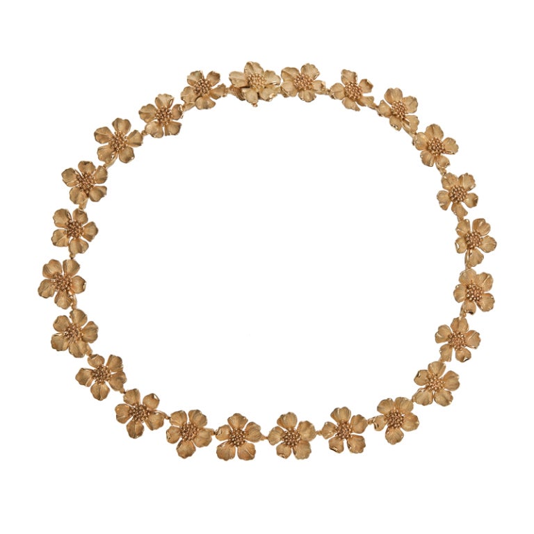 TIFFANY & Co. "Wild Rose" Yellow Gold Necklace