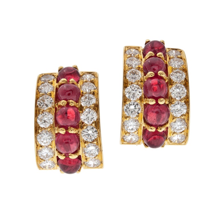 Burma Ruby Diamond Yellow Gold Necklace & Earrings Suite 1
