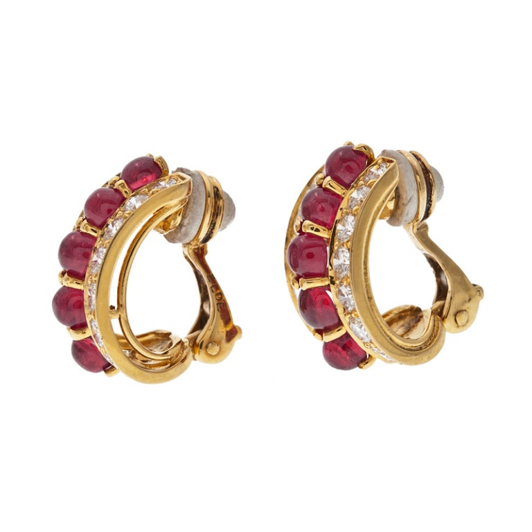 Burma Ruby Diamond Yellow Gold Necklace & Earrings Suite 2