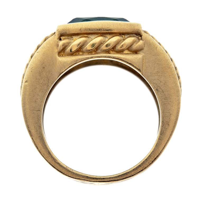 Judith Ripka Peridot Diamond Yellow Gold Ring In Excellent Condition In Carmel-by-the-Sea, CA