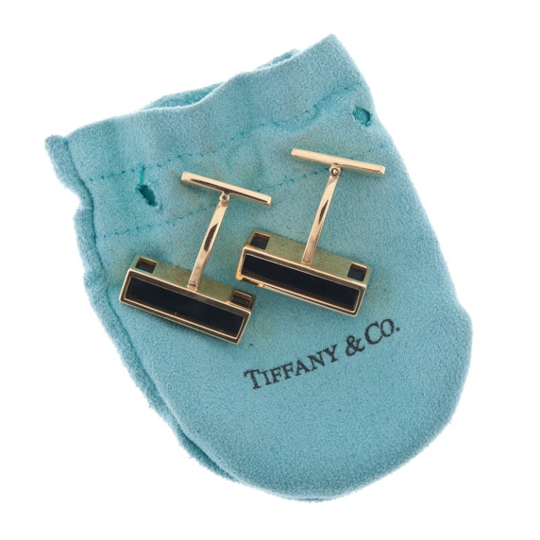 Tiffany & Co. Onyx Yellow Gold Cufflinks In Excellent Condition In Carmel-by-the-Sea, CA