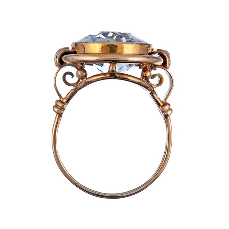 1940s 10ct Oval Aquamarine Ornate Scrolling Retro Ring 1