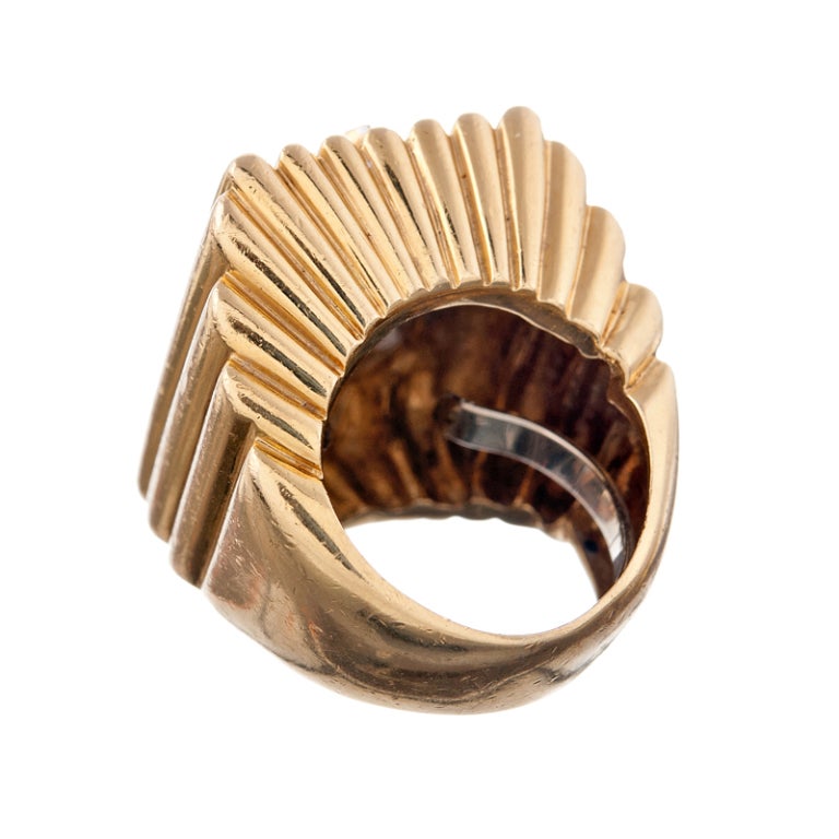 David Webb 1970s Yellow Gold and Diamond Cocktail Ring In Good Condition In Carmel-by-the-Sea, CA