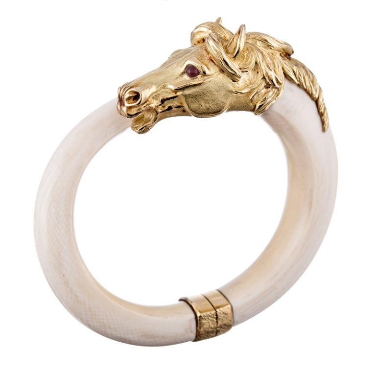 Super-Chic French Ivory and Yellow Gold Horse Motif Bangle