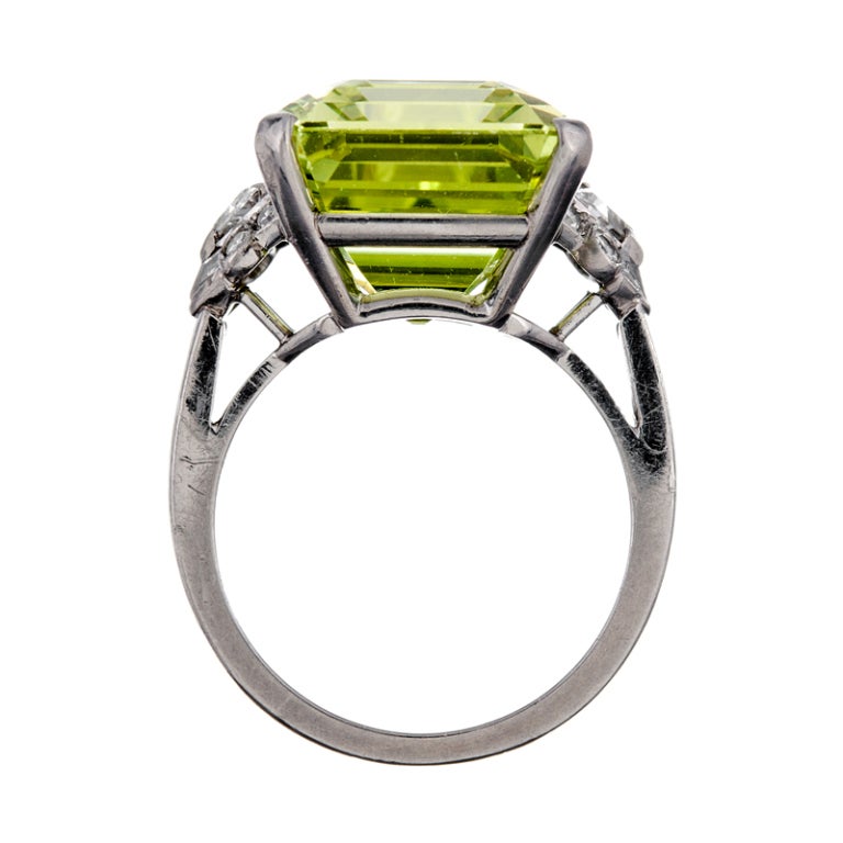 Raymond Yard Fine Chrysoberyl and Diamond Platinum  Ring 1