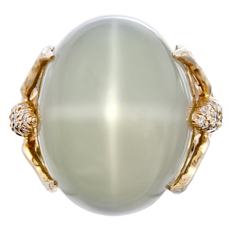 HENRY DUNAY Ring with Star Moonstone and Diamonds
