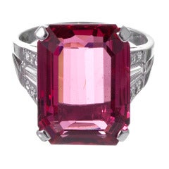 Alluring 1950s Spinel Cocktail Ring