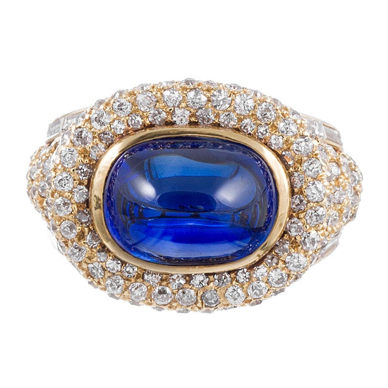 Van Cleef & Arpels Cabochon Sapphire Ring 