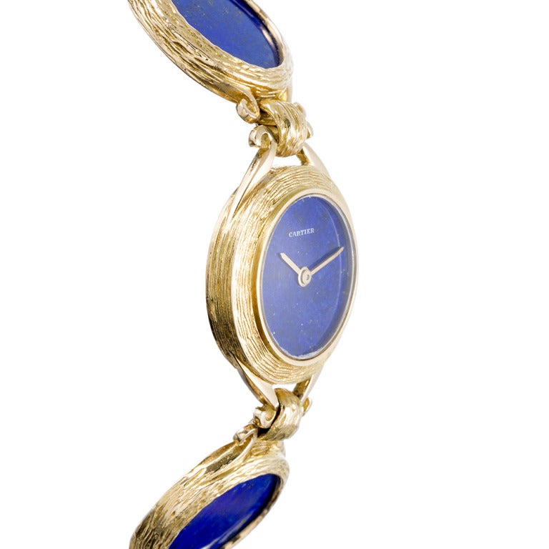 Cartier Seltene Damenarmbanduhr aus Gelbgold und Lapislazuli, um 1972 im Zustand „Hervorragend“ in Carmel-by-the-Sea, CA