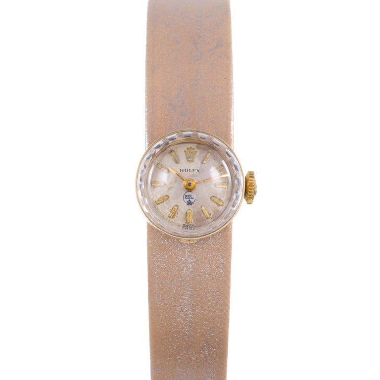 14k yellow gold lady's Rolex Chameleon wristwatch, part of the Cellini collection of dress watches. This style is always popular among mid-century enthusiasts and is accompanied by the original presentation box, original papers and all six leather