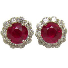 Burmese Ruby GIA Certified
Diamond Earrings in Platinum Burmese Ruby GIA Certified
Diamond Earrings in Platinum