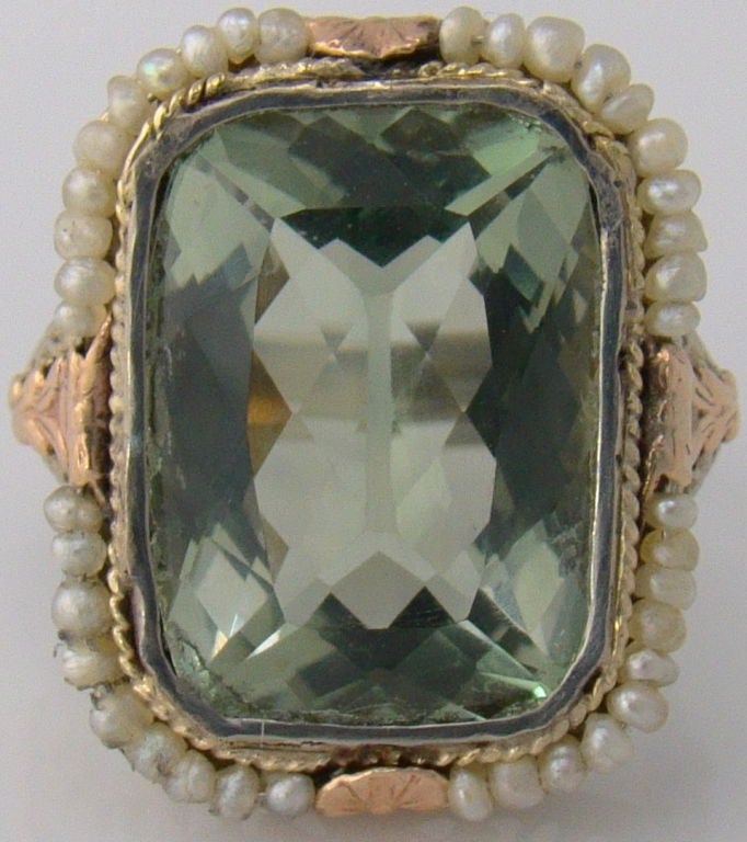 Bague en or trois tons faite à la main:: béryl vert américain ancien