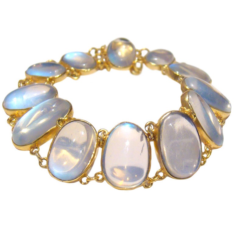 Antique 18K Yellow Gold Victorian Sequential Moonstone Bracelet