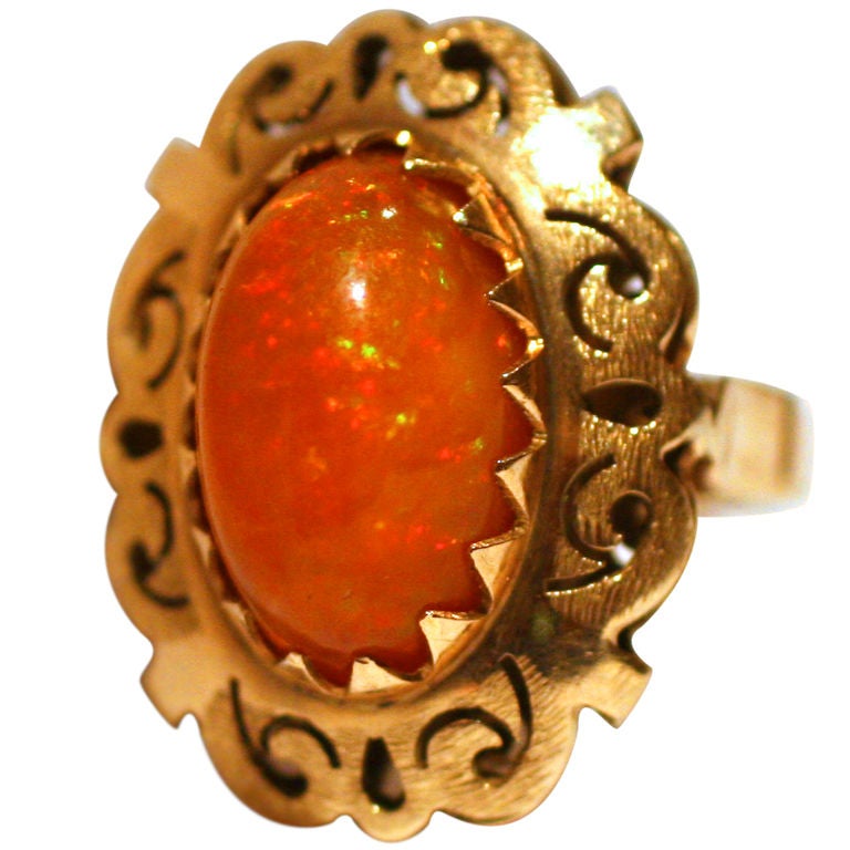 Cabachon Mexican Fire Opal & Yellow Gold Ring